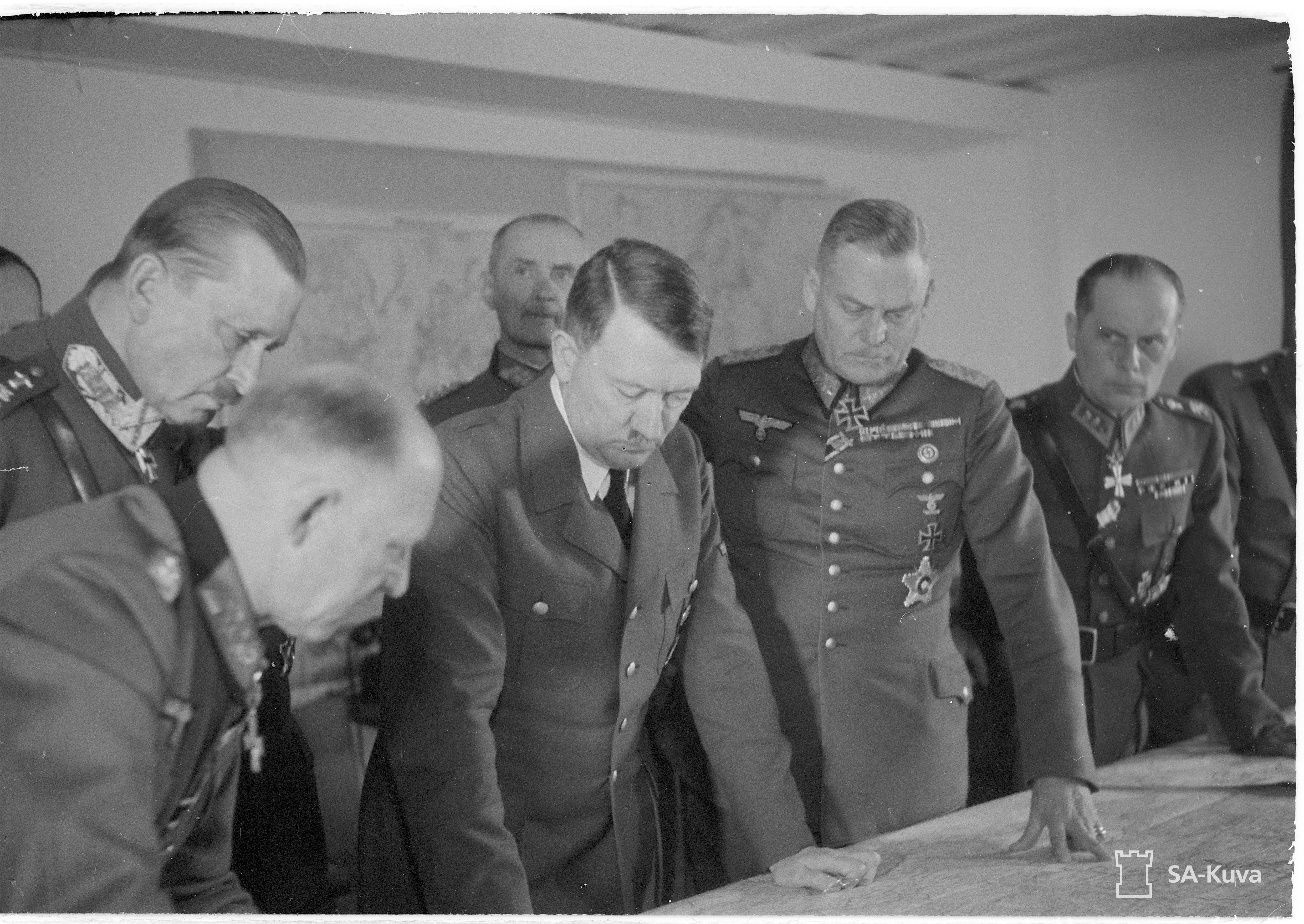 General Jodl presents a situation report of the Eastern front to Hitler and Mannerheim in the Wolfsschanze 